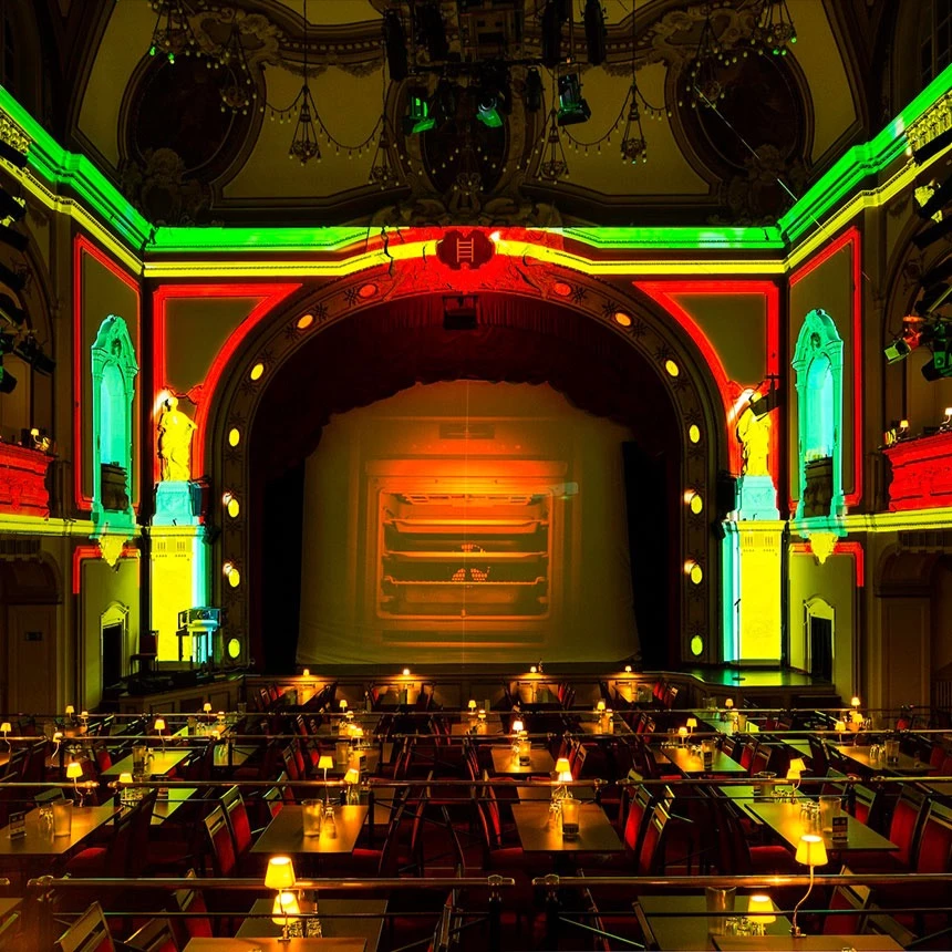 Building-specific 360 ° 3D video mapping with colorful effects for the introduction of the new NEFF oven range