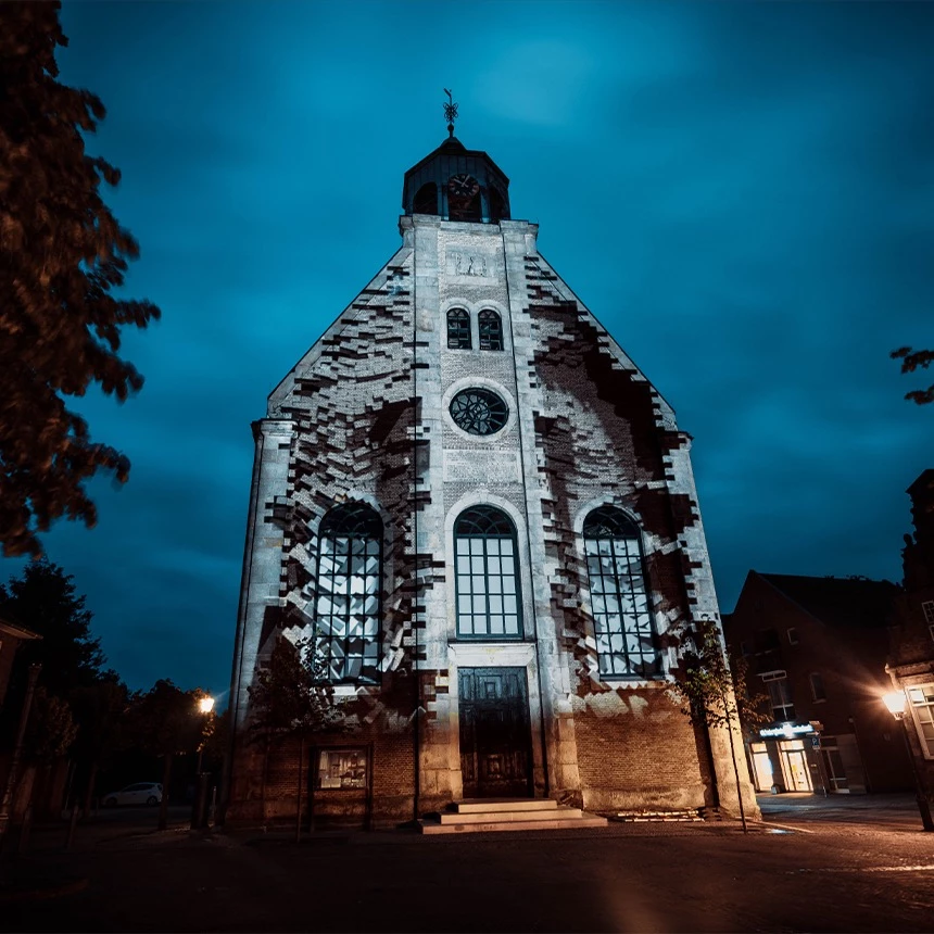 Projection show for the European elections on church facade in Neuenhaus with 3D effects