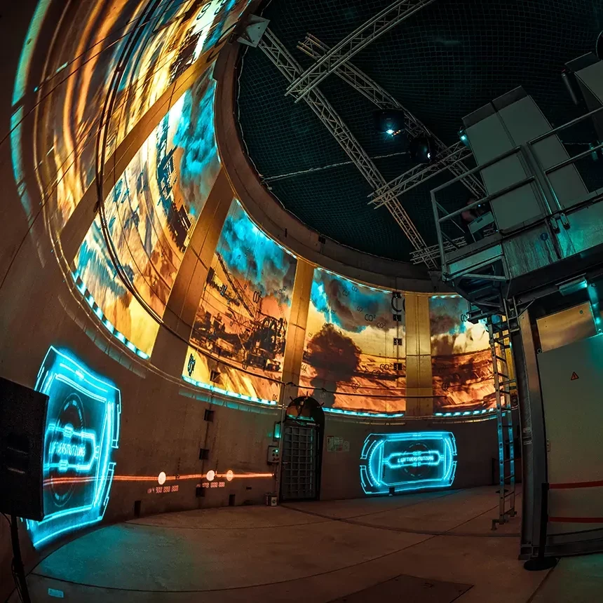 Der Innenraum eines Windrads inszeniert mit 360 Grad Video Mapping zum Thema Nachhaltigkeit