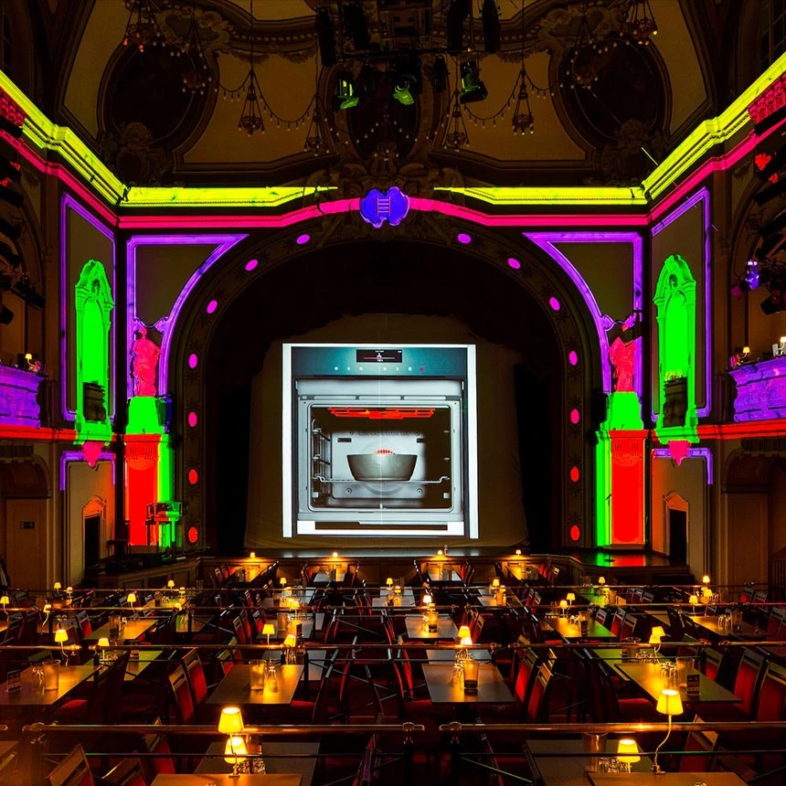 Projection of an oven as a new product for NEFF in the Kaiserpalais in Bad Oeynhausen